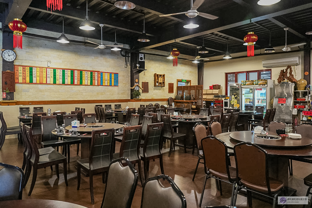 大鼎庭園餐廳-復古平價客家菜，八菜一湯不到3000元，招牌限量鵝肉需預約/鄰近崙坪文化地景園區 @靜兒貪吃遊玩愛分享