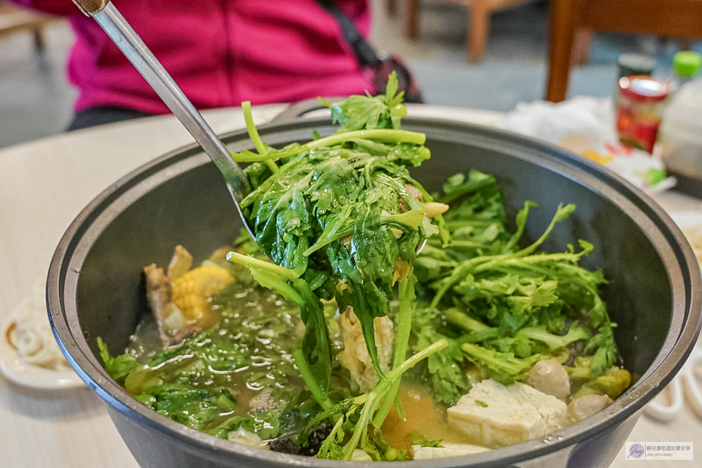 葉家庄薑母鴨總店-全台最美三合院吃鴨！蔬果湯頭清甜不燥，必點靈魂麻油炸蛋 @靜兒貪吃遊玩愛分享