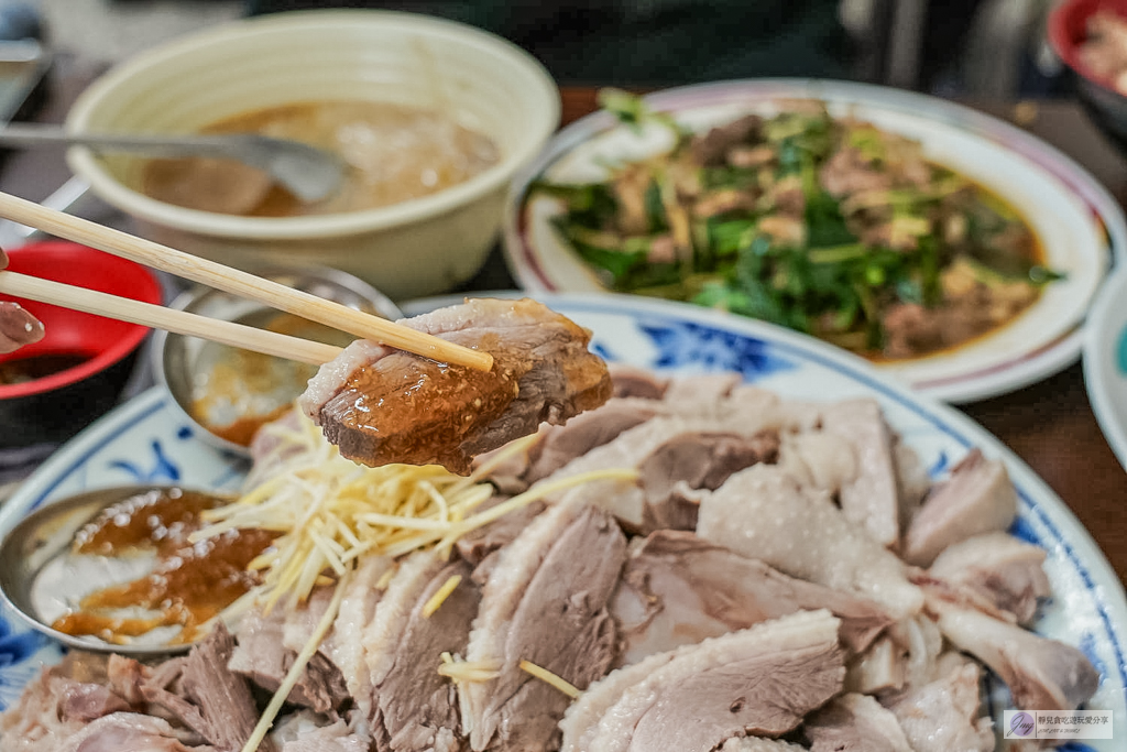 社苓鵝肉店-藏身田間小路內!在地超過30年,內行人才知道的隱藏版美食,鵝肉鮮嫩肥美,骨仔肉必點/鄰近苑裡交流道 @靜兒貪吃遊玩愛分享 社苓鵝肉店-藏身田間小路內!在地超過30年,內行人才知道的隱藏版美食,鵝肉鮮嫩肥美,骨仔肉必點/鄰近苑裡交流道 @靜兒貪吃遊玩愛分享