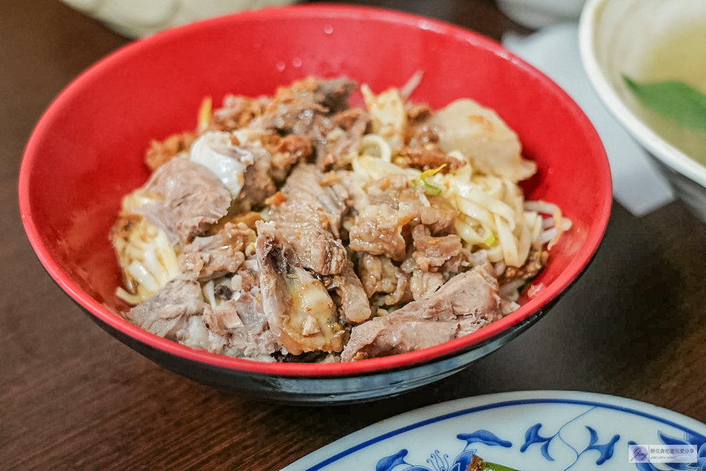社苓鵝肉店-藏身田間小路內!在地超過30年,內行人才知道的隱藏版美食,鵝肉鮮嫩肥美,骨仔肉必點/鄰近苑裡交流道 @靜兒貪吃遊玩愛分享 社苓鵝肉店-藏身田間小路內!在地超過30年,內行人才知道的隱藏版美食,鵝肉鮮嫩肥美,骨仔肉必點/鄰近苑裡交流道 @靜兒貪吃遊玩愛分享