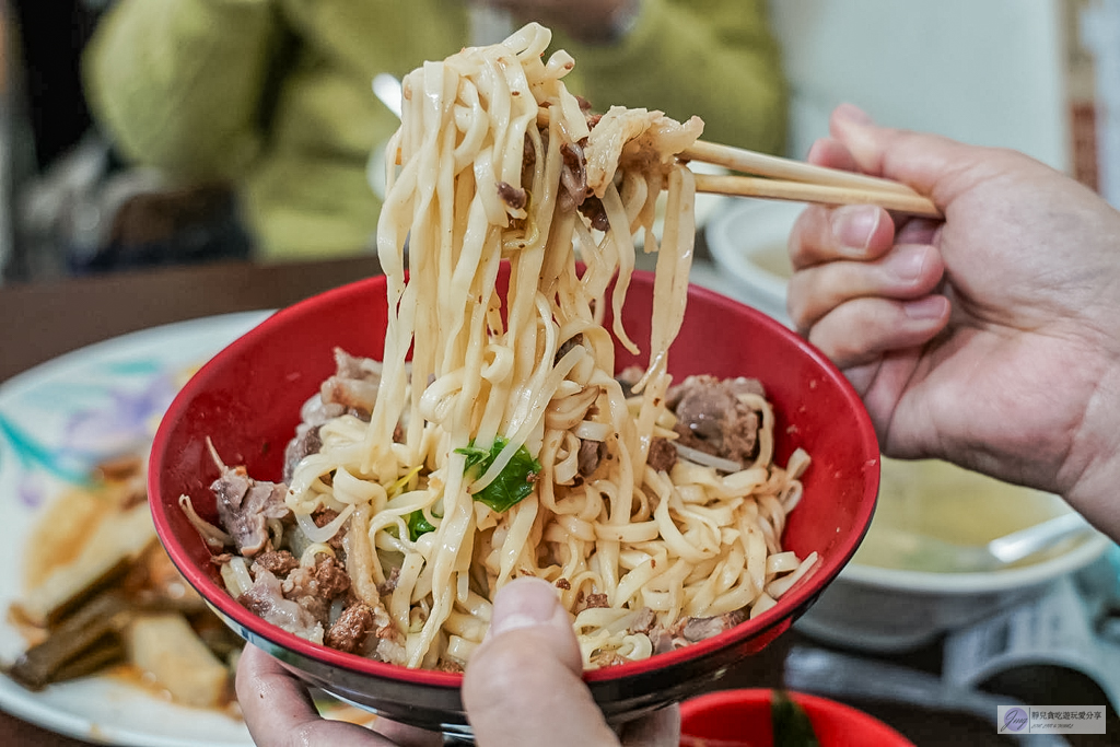 社苓鵝肉店-藏身田間小路內!在地超過30年,內行人才知道的隱藏版美食,鵝肉鮮嫩肥美,骨仔肉必點/鄰近苑裡交流道 @靜兒貪吃遊玩愛分享 社苓鵝肉店-藏身田間小路內!在地超過30年,內行人才知道的隱藏版美食,鵝肉鮮嫩肥美,骨仔肉必點/鄰近苑裡交流道 @靜兒貪吃遊玩愛分享