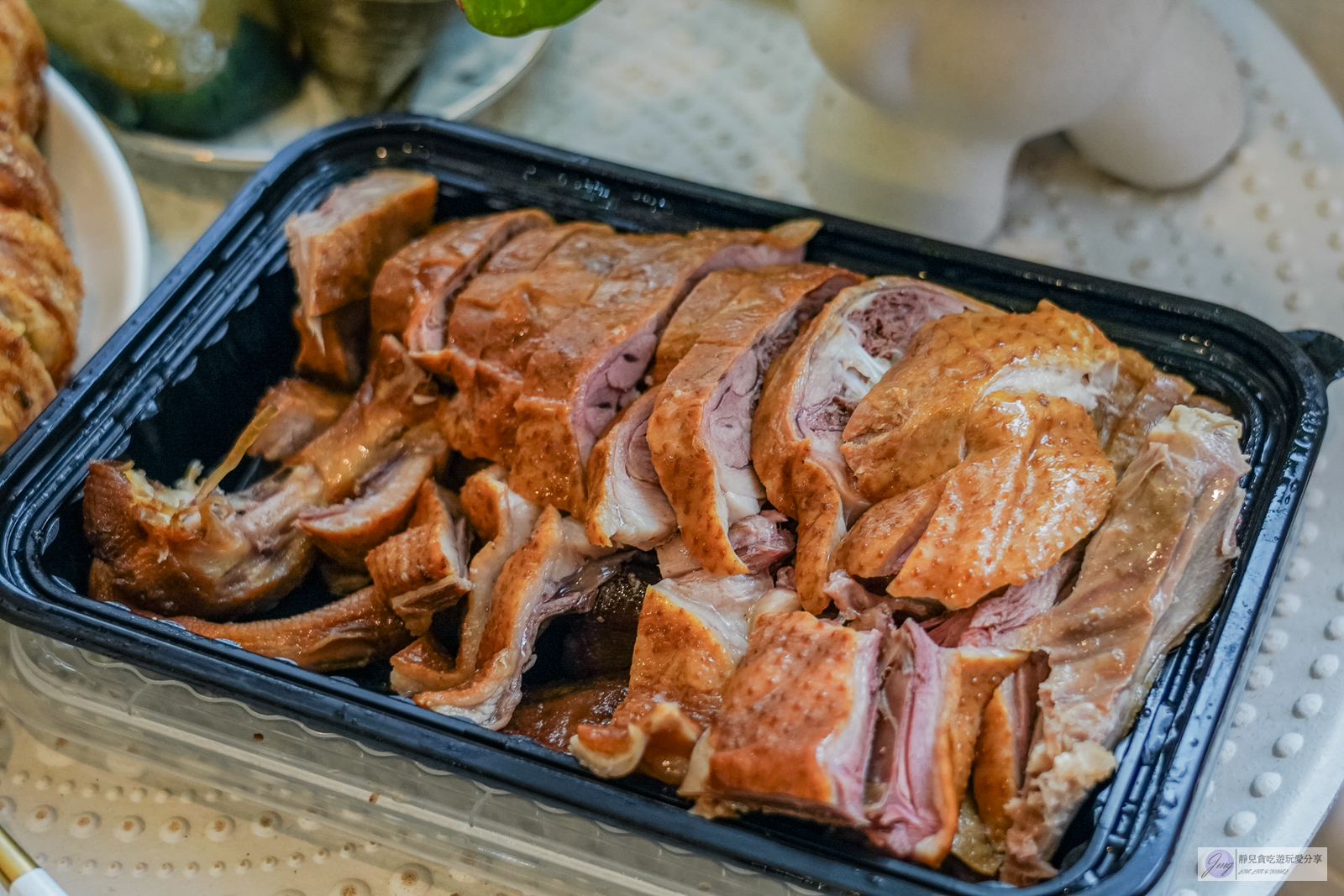 阿富網絲肉捲-市場老字號超粗肉捲，一人限購兩捲，沒早起排隊真的買不到/嘉義東市場內 @靜兒貪吃遊玩愛分享