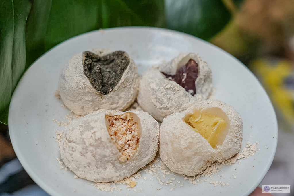 如糬佳珍手工麻糬-藏身民宅低調到不行!沒預訂吃不到的爆汁草莓大福,軟Q彈牙超驚豔 @靜兒貪吃遊玩愛分享 如糬佳珍手工麻糬-藏身民宅低調到不行!沒預訂吃不到的爆汁草莓大福,軟Q彈牙超驚豔 @靜兒貪吃遊玩愛分享