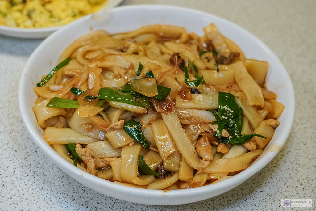 穎川美食館-超過70年老宅三合院！六道菜一個人不到400元，椒鹽脆皮豬腳必點 @靜兒貪吃遊玩愛分享