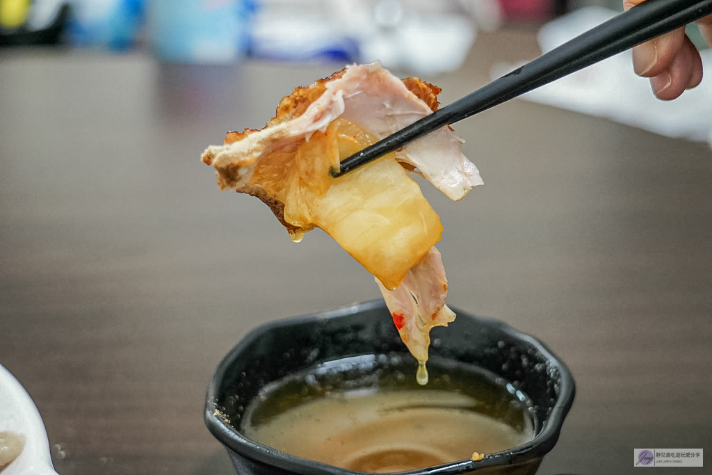 陶香甕缸雞-隱身民宅巷弄私房烤雞！沒預約吃不到，外皮酥脆肉爆汁，牛蒡天婦羅超涮嘴 @靜兒貪吃遊玩愛分享
