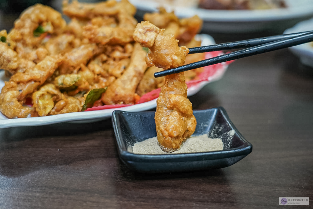 陶香甕缸雞-隱身民宅巷弄私房烤雞！沒預約吃不到，外皮酥脆肉爆汁，牛蒡天婦羅超涮嘴 @靜兒貪吃遊玩愛分享