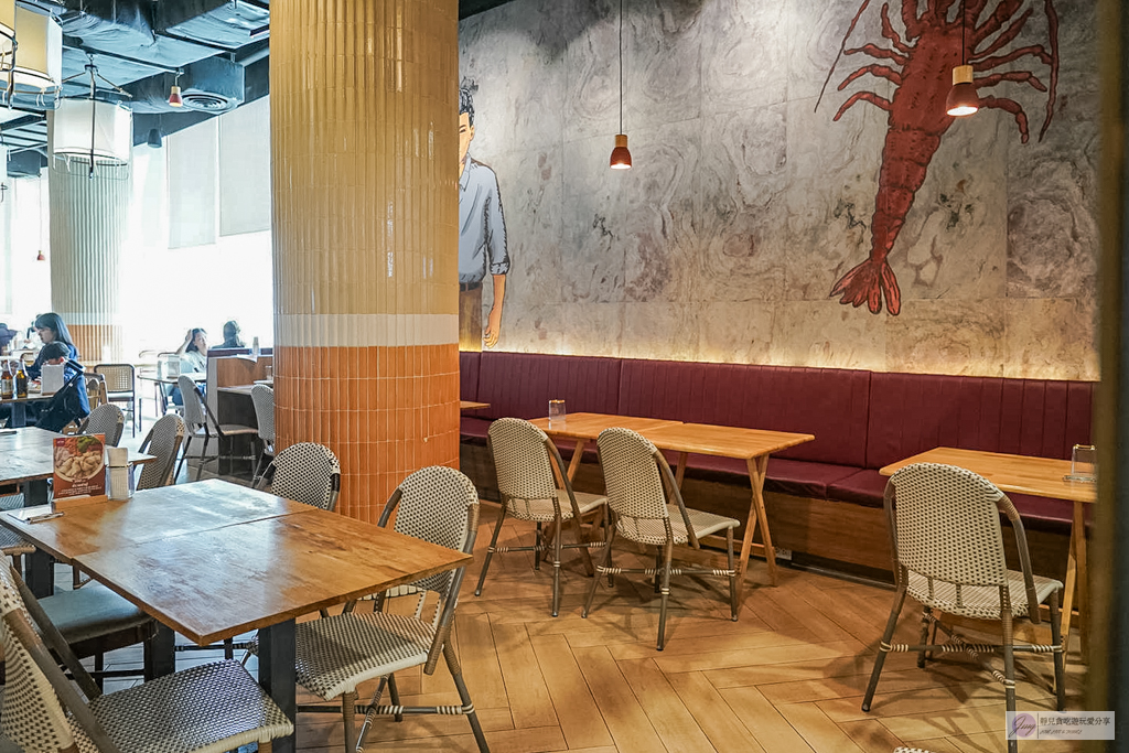 曼谷美食-Savoey 上味泰餐館-Terminal 21必吃排隊泰菜！經典黃金咖哩蟹與大頭蝦冬蔭功 @靜兒貪吃遊玩愛分享