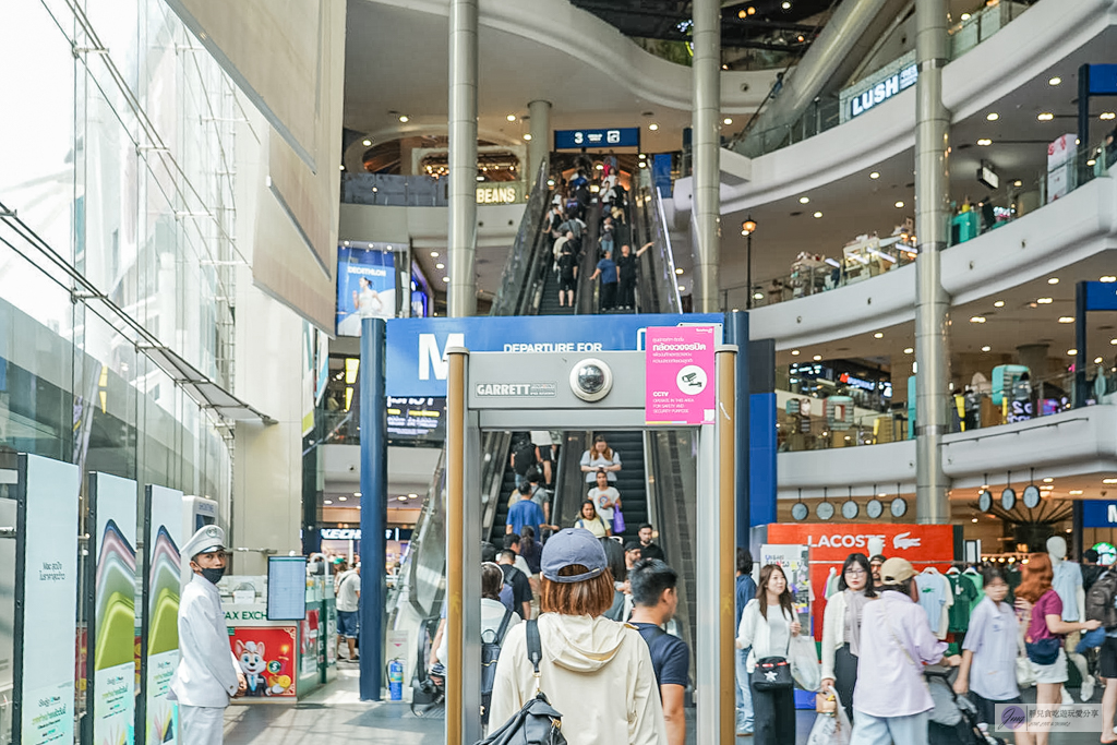 曼谷-Terminal 21 Asok全攻略-逛街、美食、拍照一次滿足，連廁所都超有梗 @靜兒貪吃遊玩愛分享
