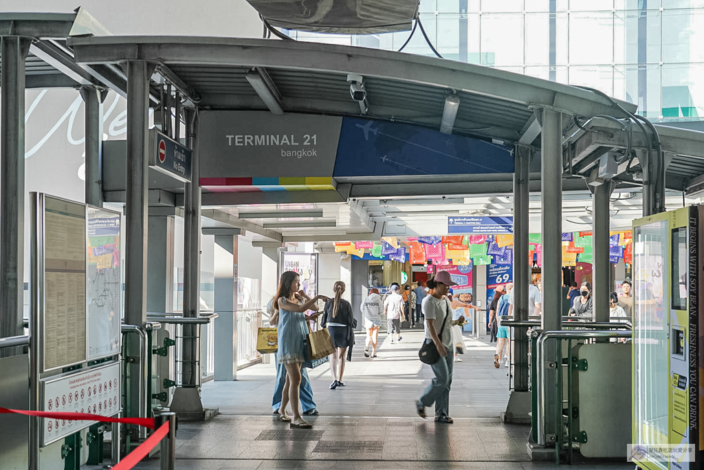 曼谷-Terminal 21 Asok全攻略-逛街、美食、拍照一次滿足，連廁所都超有梗 @靜兒貪吃遊玩愛分享