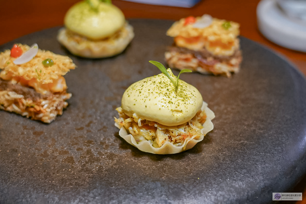 曼谷美食-THARN BANGKOK (ธาร)-泰式精緻料理 Fine Dining,兼具儀式感與飽足感的當代泰菜天花板 @靜兒貪吃遊玩愛分享 曼谷美食-THARN BANGKOK (ธาร)-泰式精緻料理 Fine Dining,兼具儀式感與飽足感的當代泰菜天花板 @靜兒貪吃遊玩愛分享