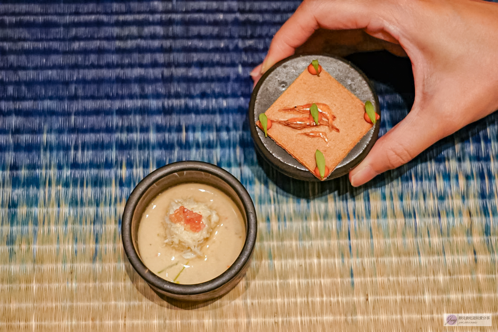 曼谷美食-THARN BANGKOK (ธาร)-泰式精緻料理 Fine Dining，兼具儀式感與飽足感的當代泰菜天花板 @靜兒貪吃遊玩愛分享