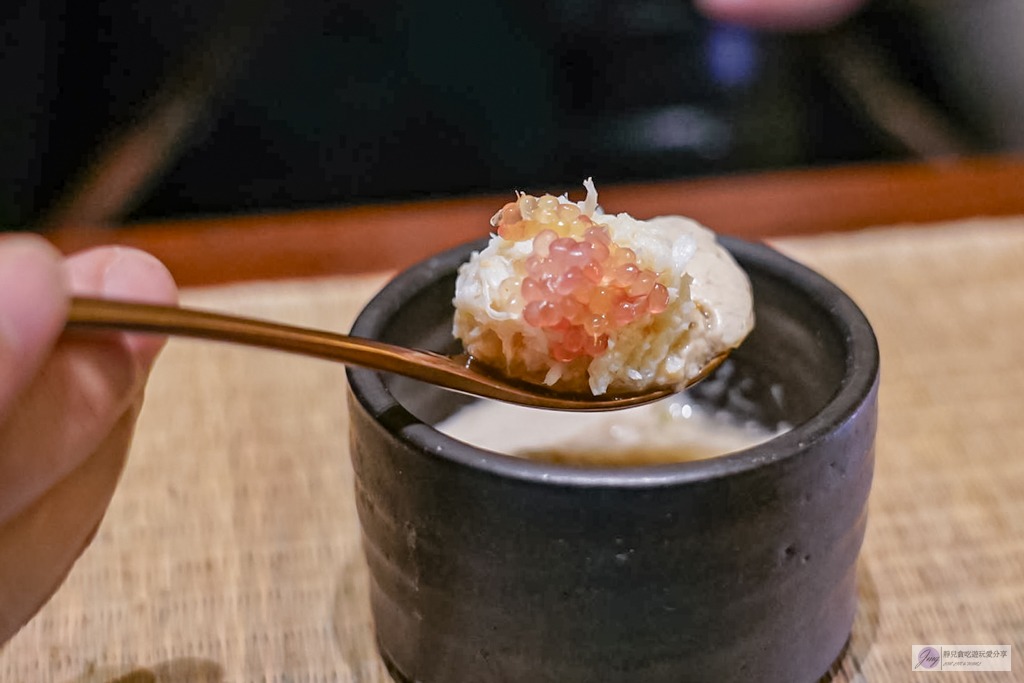 曼谷美食-THARN BANGKOK (ธาร)-泰式精緻料理 Fine Dining，兼具儀式感與飽足感的當代泰菜天花板 @靜兒貪吃遊玩愛分享