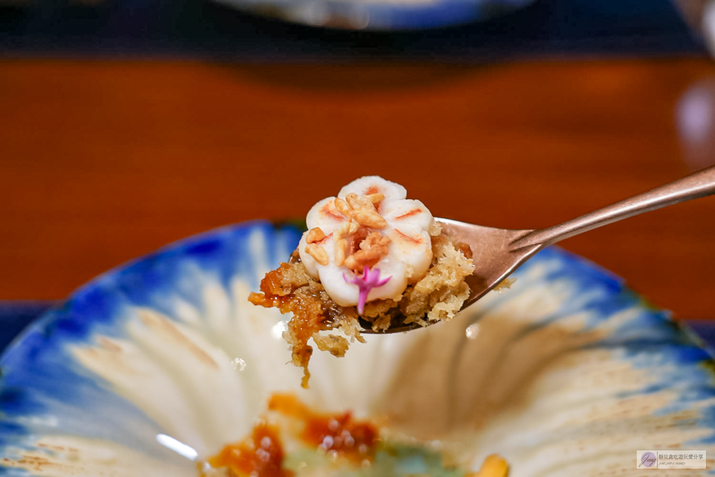 曼谷美食-THARN BANGKOK (ธาร)-泰式精緻料理 Fine Dining,兼具儀式感與飽足感的當代泰菜天花板 @靜兒貪吃遊玩愛分享 曼谷美食-THARN BANGKOK (ธาร)-泰式精緻料理 Fine Dining,兼具儀式感與飽足感的當代泰菜天花板 @靜兒貪吃遊玩愛分享