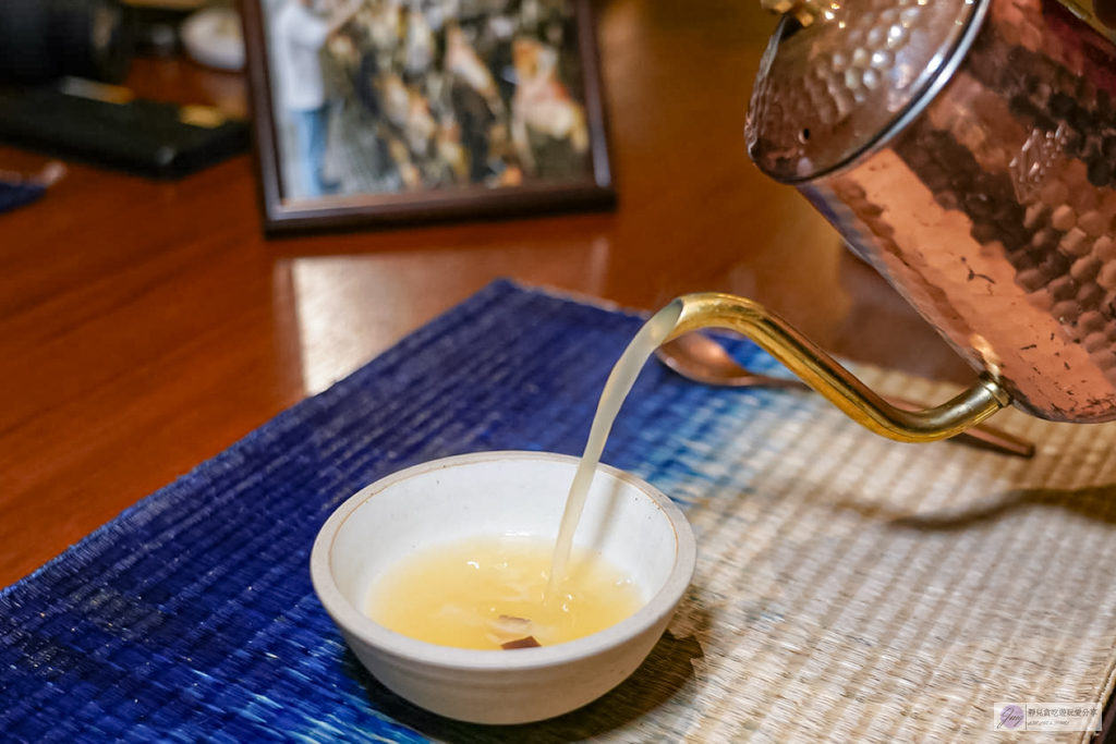 曼谷美食-THARN BANGKOK (ธาร)-泰式精緻料理 Fine Dining,兼具儀式感與飽足感的當代泰菜天花板 @靜兒貪吃遊玩愛分享 曼谷美食-THARN BANGKOK (ธาร)-泰式精緻料理 Fine Dining,兼具儀式感與飽足感的當代泰菜天花板 @靜兒貪吃遊玩愛分享