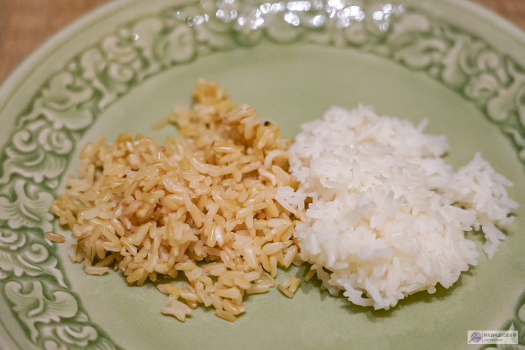 曼谷美食-THARN BANGKOK (ธาร)-泰式精緻料理 Fine Dining,兼具儀式感與飽足感的當代泰菜天花板 @靜兒貪吃遊玩愛分享 曼谷美食-THARN BANGKOK (ธาร)-泰式精緻料理 Fine Dining,兼具儀式感與飽足感的當代泰菜天花板 @靜兒貪吃遊玩愛分享