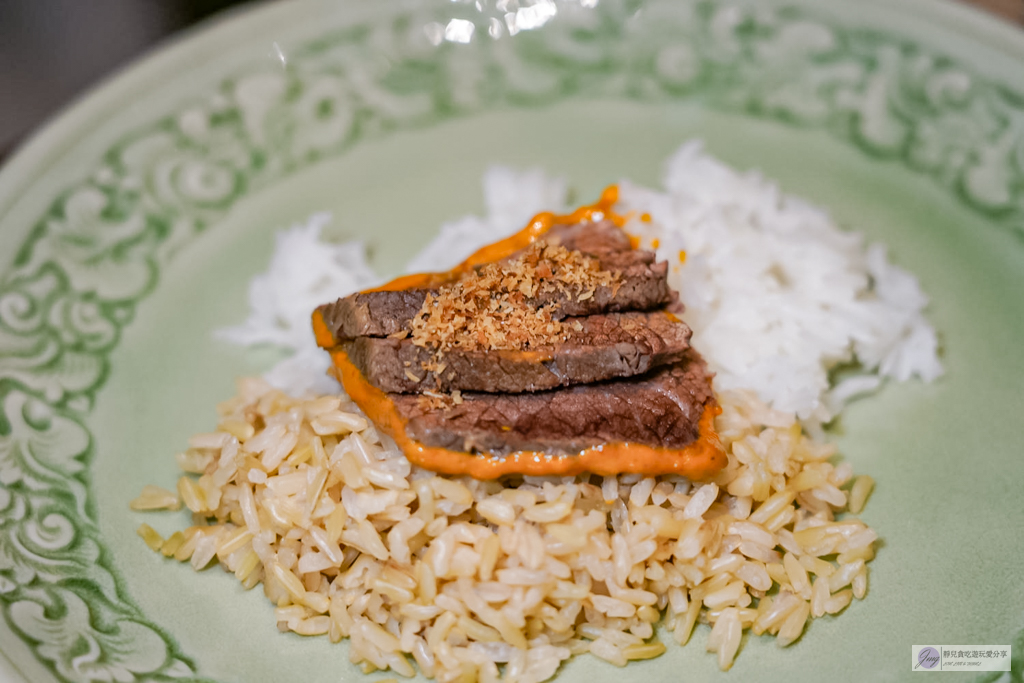 曼谷美食-THARN BANGKOK (ธาร)-泰式精緻料理 Fine Dining,兼具儀式感與飽足感的當代泰菜天花板 @靜兒貪吃遊玩愛分享 曼谷美食-THARN BANGKOK (ธาร)-泰式精緻料理 Fine Dining,兼具儀式感與飽足感的當代泰菜天花板 @靜兒貪吃遊玩愛分享
