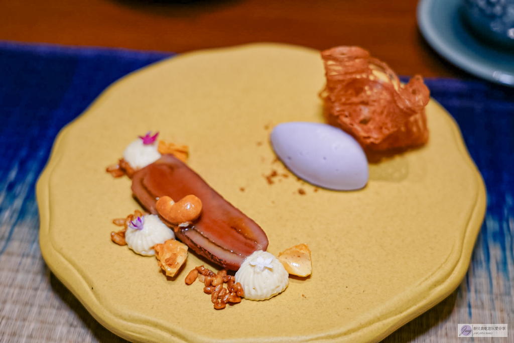 曼谷美食-THARN BANGKOK (ธาร)-泰式精緻料理 Fine Dining,兼具儀式感與飽足感的當代泰菜天花板 @靜兒貪吃遊玩愛分享 曼谷美食-THARN BANGKOK (ธาร)-泰式精緻料理 Fine Dining,兼具儀式感與飽足感的當代泰菜天花板 @靜兒貪吃遊玩愛分享