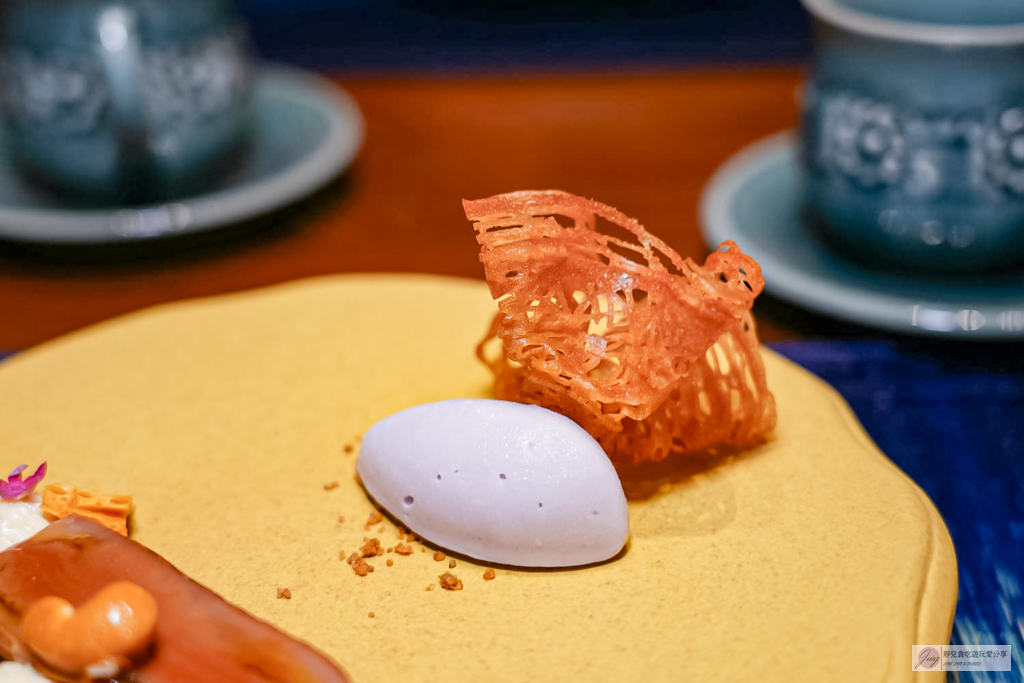 曼谷美食-THARN BANGKOK (ธาร)-泰式精緻料理 Fine Dining，兼具儀式感與飽足感的當代泰菜天花板 @靜兒貪吃遊玩愛分享
