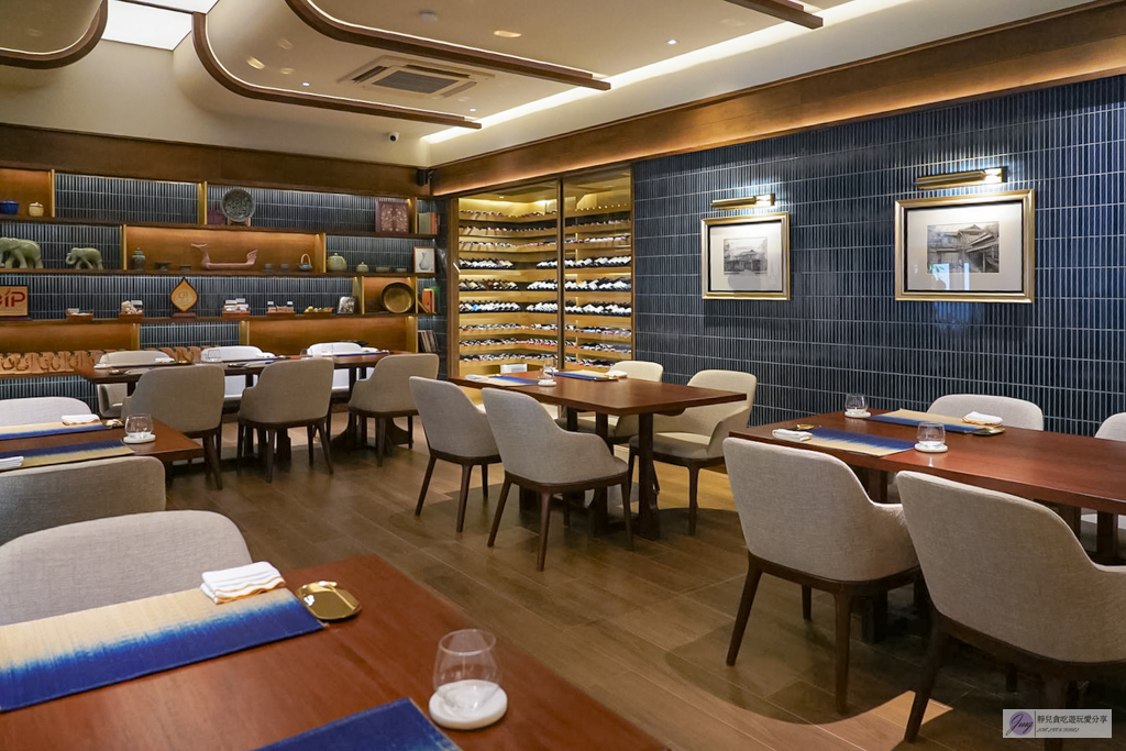 曼谷美食-THARN BANGKOK (ธาร)-泰式精緻料理 Fine Dining，兼具儀式感與飽足感的當代泰菜天花板 @靜兒貪吃遊玩愛分享