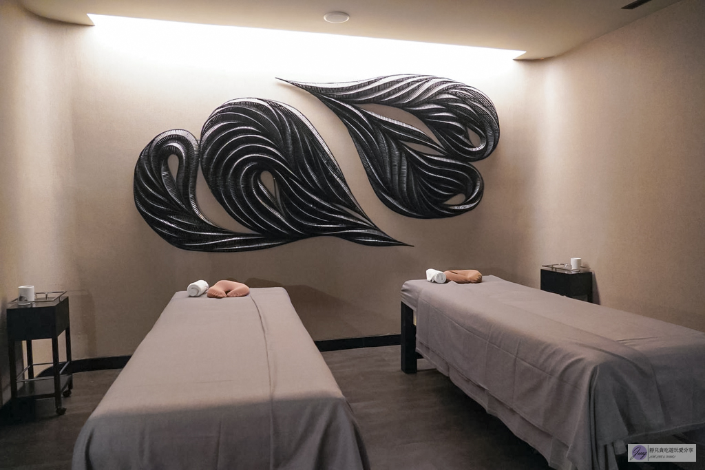 曼谷住宿-曼谷察殿大酒店 Chatrium Grand Bangkok – 輕奢雙床房超大空間！免費接駁車直達Siam商圈 @靜兒貪吃遊玩愛分享