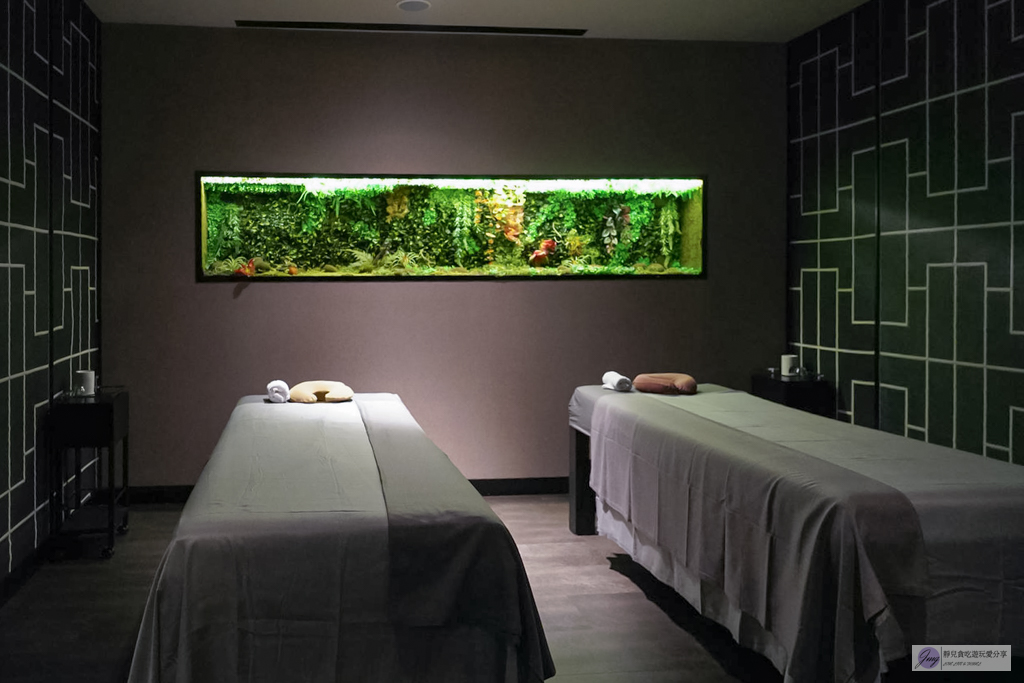 曼谷住宿-曼谷察殿大酒店 Chatrium Grand Bangkok – 輕奢雙床房超大空間！免費接駁車直達Siam商圈 @靜兒貪吃遊玩愛分享