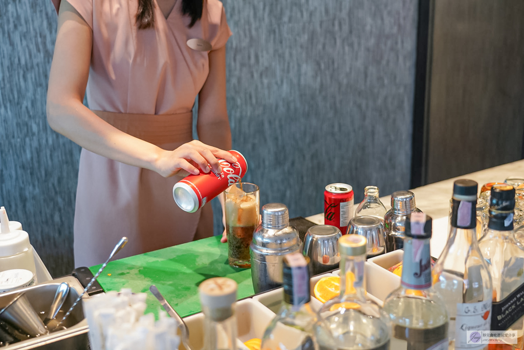 曼谷住宿-曼谷察殿大酒店 Chatrium Grand Bangkok – 輕奢雙床房超大空間！免費接駁車直達Siam商圈 @靜兒貪吃遊玩愛分享