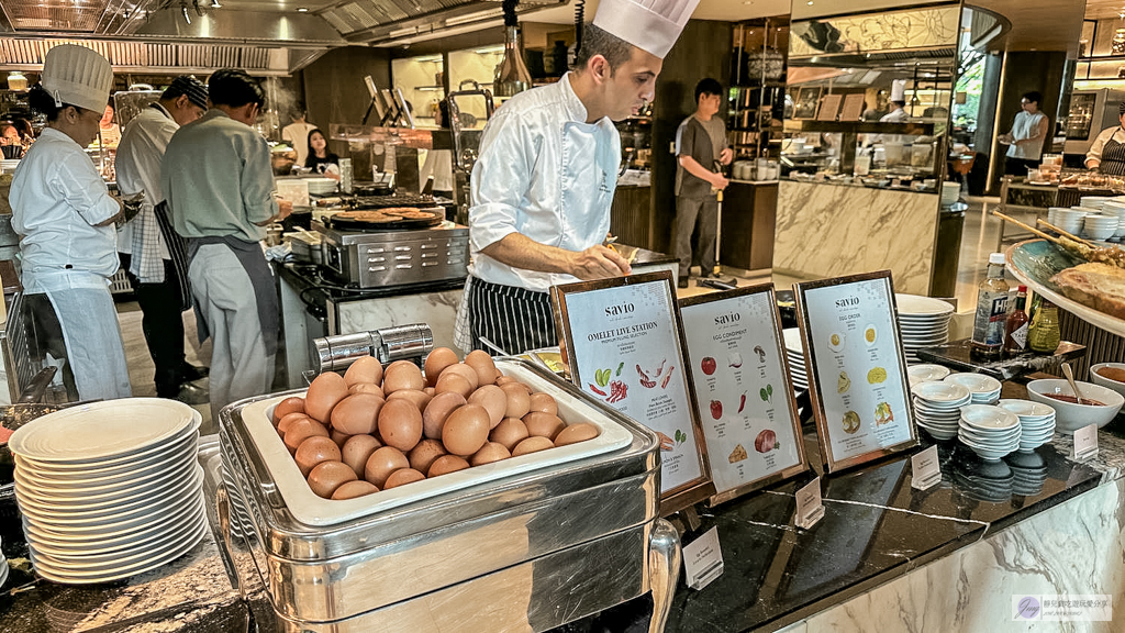 曼谷住宿-曼谷察殿大酒店 Chatrium Grand Bangkok – 輕奢雙床房超大空間！免費接駁車直達Siam商圈 @靜兒貪吃遊玩愛分享
