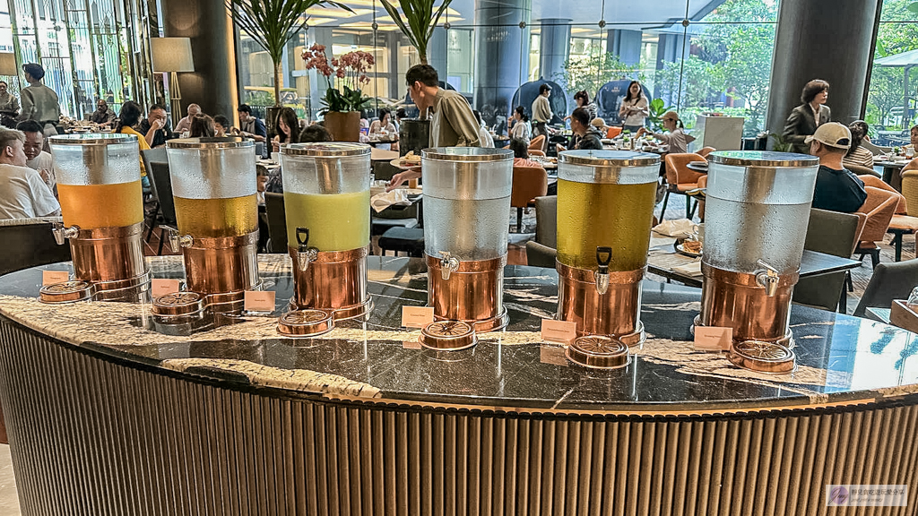 曼谷住宿-曼谷察殿大酒店 Chatrium Grand Bangkok – 輕奢雙床房超大空間！免費接駁車直達Siam商圈 @靜兒貪吃遊玩愛分享