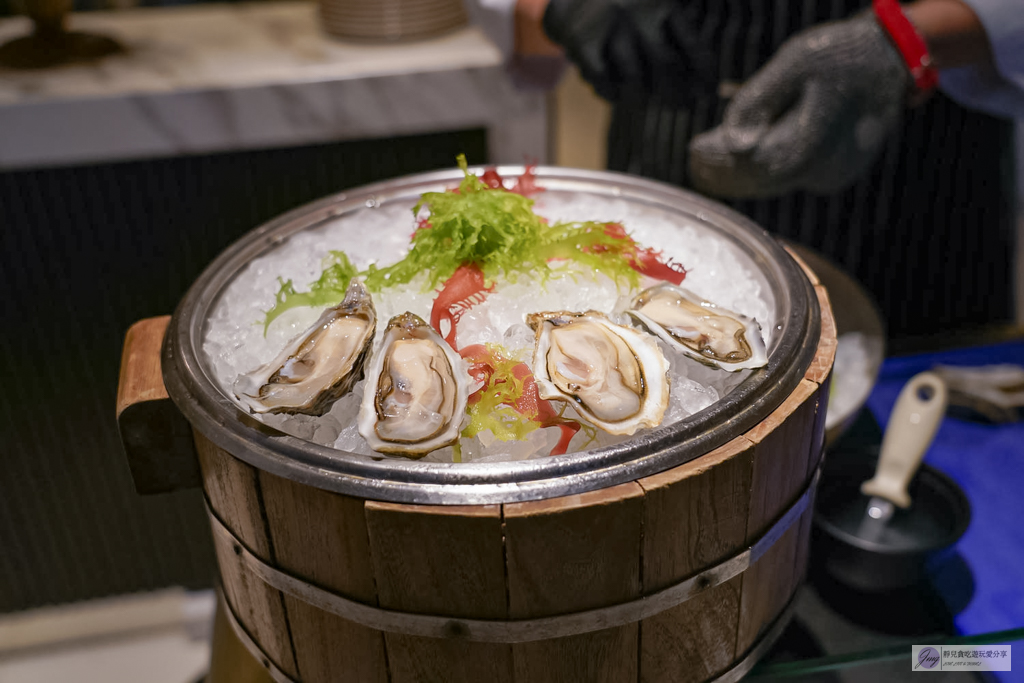 曼谷住宿-曼谷察殿大酒店 Chatrium Grand Bangkok – 輕奢雙床房超大空間！免費接駁車直達Siam商圈 @靜兒貪吃遊玩愛分享
