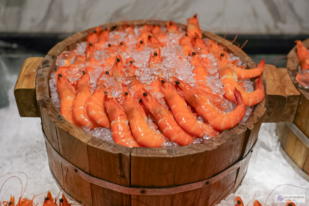 曼谷住宿-曼谷察殿大酒店 Chatrium Grand Bangkok – 輕奢雙床房超大空間！免費接駁車直達Siam商圈 @靜兒貪吃遊玩愛分享