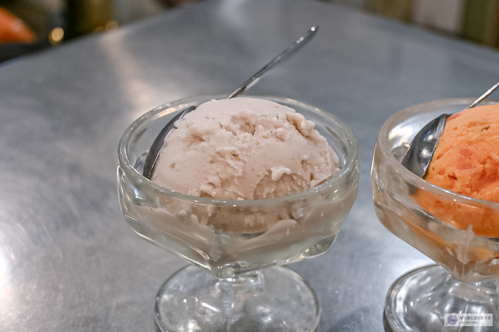 雪王冰淇淋-傳承79年老店!73種驚奇口味,必吃香甜西瓜超消暑 @靜兒貪吃遊玩愛分享 雪王冰淇淋-傳承79年老店!73種驚奇口味,必吃香甜西瓜超消暑 @靜兒貪吃遊玩愛分享