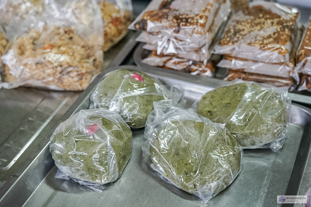 陸媽媽菜包-不預訂買不到！爆萌卡通龍貓草仔粿藏身工業區 @靜兒貪吃遊玩愛分享