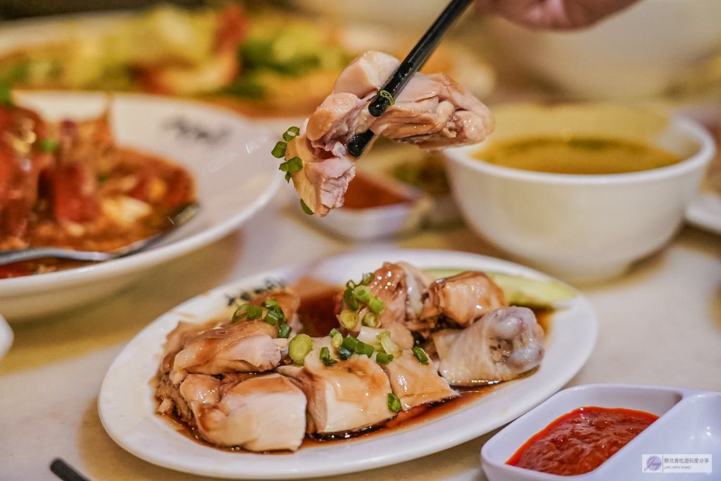【馬來西亞美食】十號胡同｜一站式解鎖大馬百年老字號，吹冷氣爽吃炭炒福建麵與肉骨茶 @靜兒貪吃遊玩愛分享