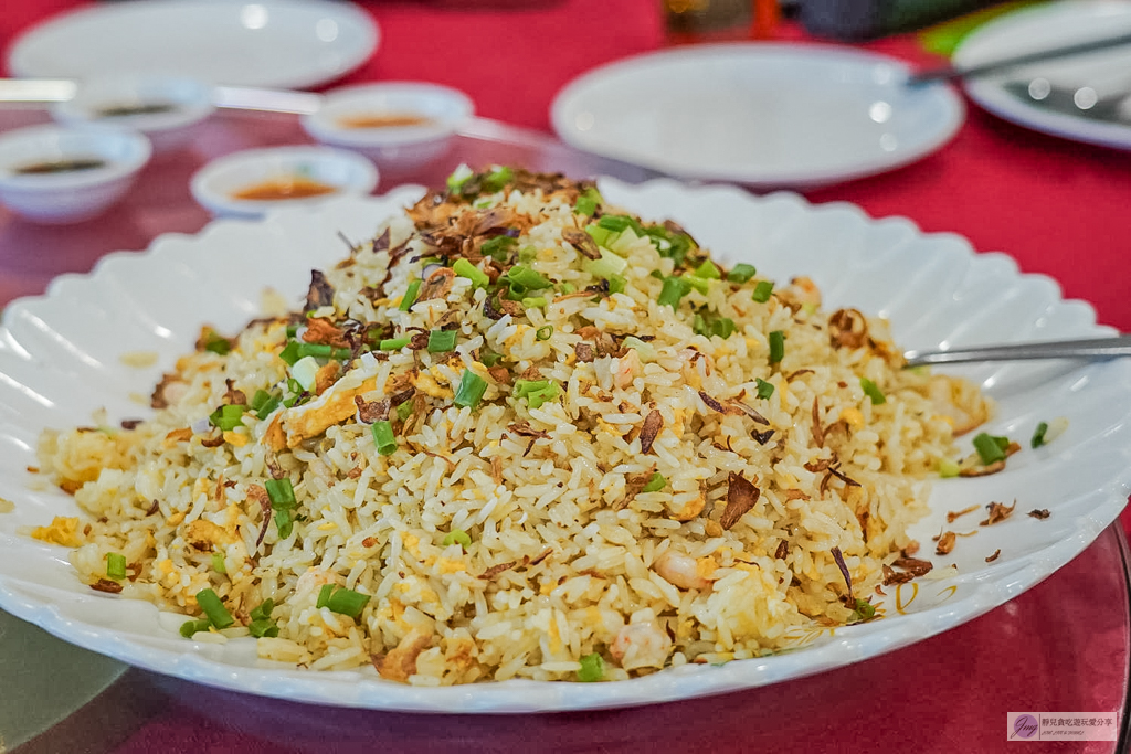 【馬來西亞美食】翡翠園海鮮酒家｜在地27年老字號！柔佛州必吃野生龍蝦，大馬最南端海景餐廳 @靜兒貪吃遊玩愛分享