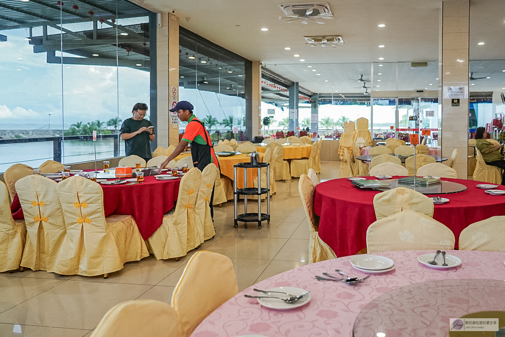【馬來西亞美食】翡翠園海鮮酒家|在地27年老字號!柔佛州必吃野生龍蝦,大馬最南端海景餐廳 @靜兒貪吃遊玩愛分享 【馬來西亞美食】翡翠園海鮮酒家|在地27年老字號!柔佛州必吃野生龍蝦,大馬最南端海景餐廳 @靜兒貪吃遊玩愛分享