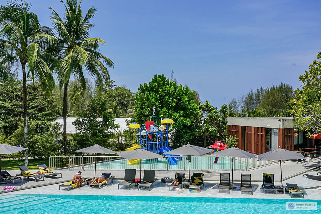 泰國攀牙｜La Vela Khao Lak-絕美幾何泳池！沙灘火舞秀、五星渡假飯店開箱 @靜兒貪吃遊玩愛分享