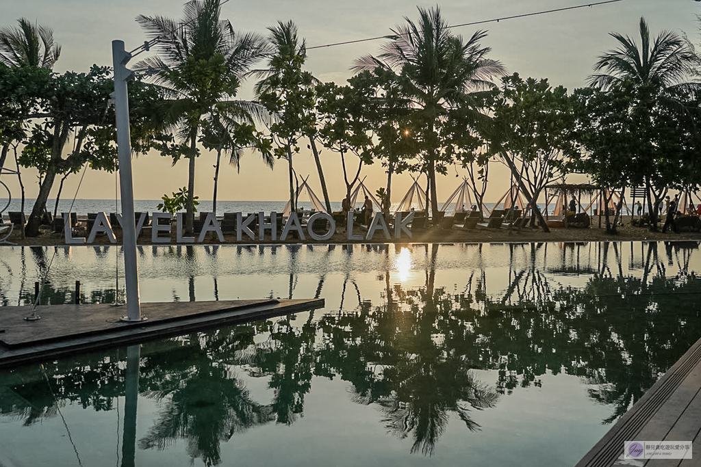 泰國攀牙｜La Vela Khao Lak-絕美幾何泳池！沙灘火舞秀、五星渡假飯店開箱 @靜兒貪吃遊玩愛分享