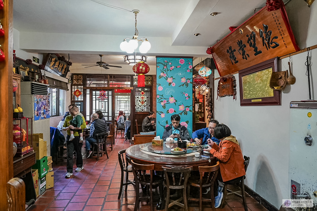 糧園茶藝客家小館-在地30年老字號餐廳！必點金黃白斬土雞、化骨燜鯽魚 @靜兒貪吃遊玩愛分享