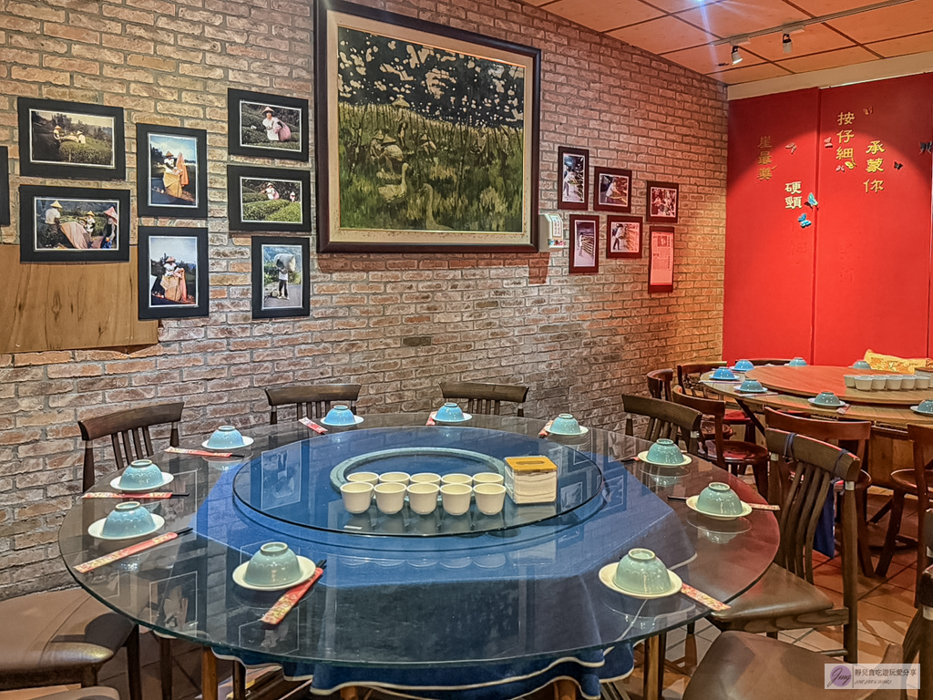 糧園茶藝客家小館-在地30年老字號餐廳！必點金黃白斬土雞、化骨燜鯽魚 @靜兒貪吃遊玩愛分享