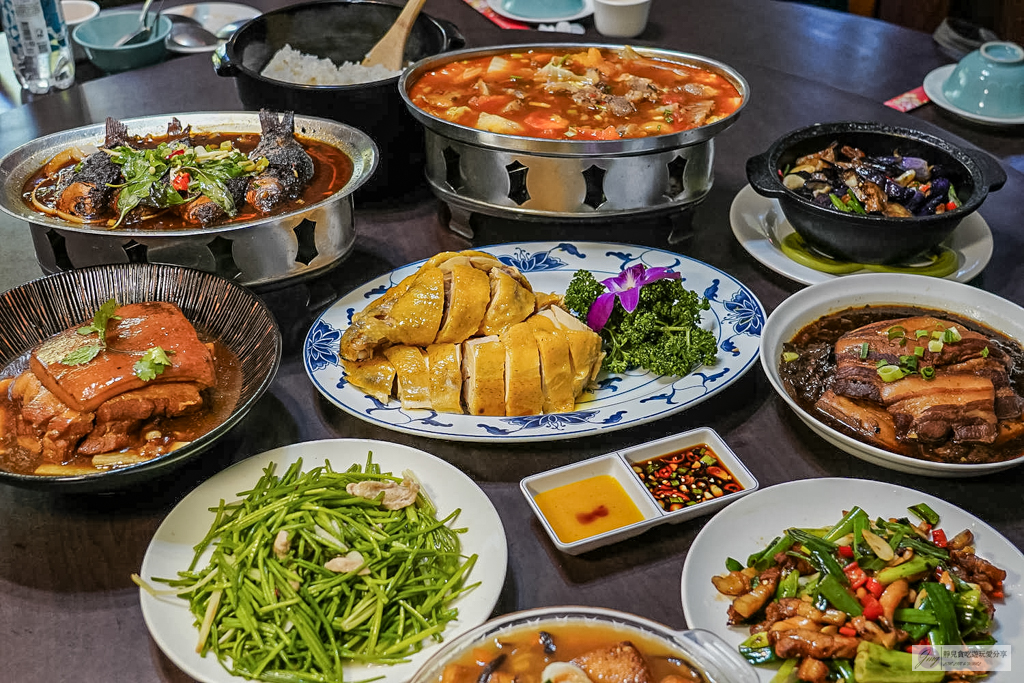 糧園茶藝客家小館-在地30年老字號餐廳!必點金黃白斬土雞、化骨燜鯽魚 @靜兒貪吃遊玩愛分享 糧園茶藝客家小館-在地30年老字號餐廳!必點金黃白斬土雞、化骨燜鯽魚 @靜兒貪吃遊玩愛分享