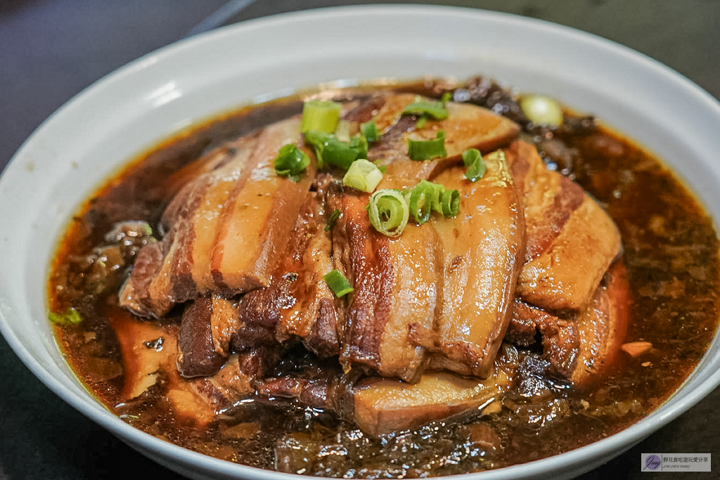 糧園茶藝客家小館-在地30年老字號餐廳!必點金黃白斬土雞、化骨燜鯽魚 @靜兒貪吃遊玩愛分享 糧園茶藝客家小館-在地30年老字號餐廳!必點金黃白斬土雞、化骨燜鯽魚 @靜兒貪吃遊玩愛分享