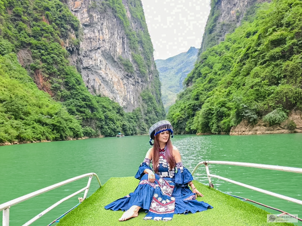 越南北部｜儒桂河遊船-河江最美綠寶石！穿梭東南亞最深塗山峽谷，體驗苗族服飾 @靜兒貪吃遊玩愛分享