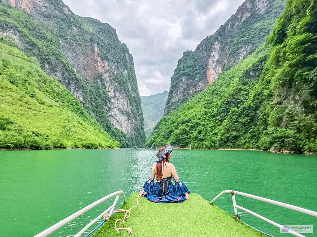 越南北部｜儒桂河遊船-河江最美綠寶石！穿梭東南亞最深塗山峽谷，體驗苗族服飾 @靜兒貪吃遊玩愛分享