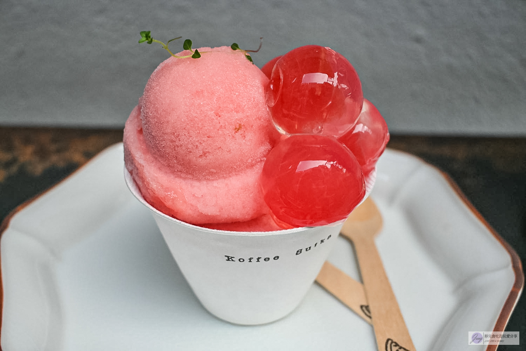 Koffee Suika 西瓜珈琲-70年老米店打造!極簡日式昭和街角,夏季限定西瓜雪酪晶凍、西瓜特調 @靜兒貪吃遊玩愛分享 Koffee Suika 西瓜珈琲-70年老米店打造!極簡日式昭和街角,夏季限定西瓜雪酪晶凍、西瓜特調 @靜兒貪吃遊玩愛分享