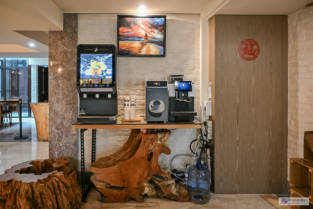 蘭桂坊花園酒店-藏身巷弄內!出門即達文化路夜市,高CP值質感住宿開箱 @靜兒貪吃遊玩愛分享 蘭桂坊花園酒店-藏身巷弄內!出門即達文化路夜市,高CP值質感住宿開箱 @靜兒貪吃遊玩愛分享