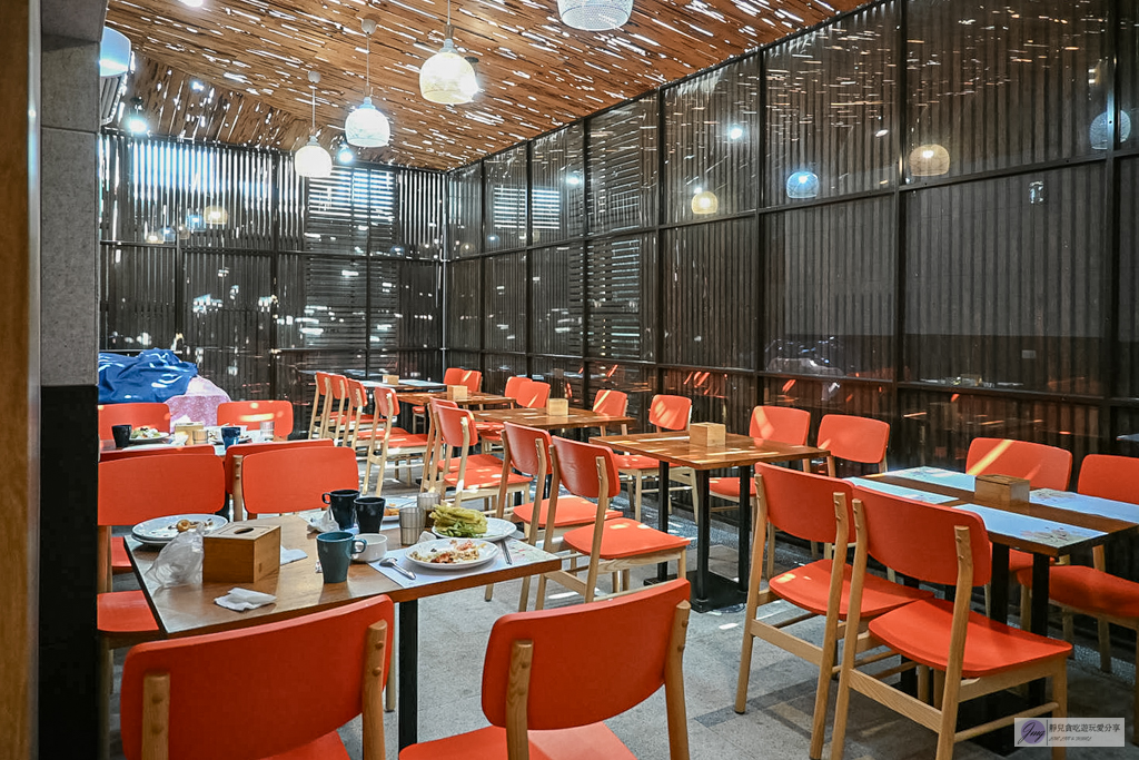 蘭桂坊花園酒店-藏身巷弄內!出門即達文化路夜市,高CP值質感住宿開箱 @靜兒貪吃遊玩愛分享 蘭桂坊花園酒店-藏身巷弄內!出門即達文化路夜市,高CP值質感住宿開箱 @靜兒貪吃遊玩愛分享