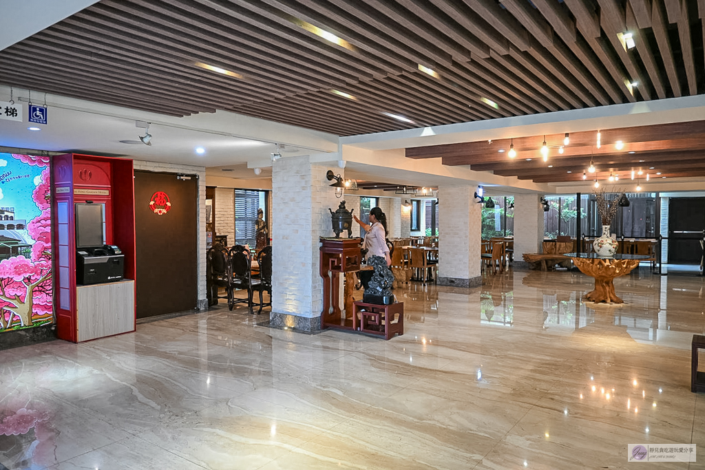 蘭桂坊花園酒店-藏身巷弄內！出門即達文化路夜市，高CP值質感住宿開箱 @靜兒貪吃遊玩愛分享