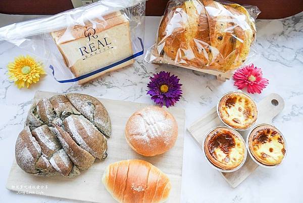 桃園中壢-REAL真‧CAF&Eacute;‧BREAD-輕歐風手作烘焙坊/當日手工製作新鮮歐式麵包 @靜兒貪吃遊玩愛分享