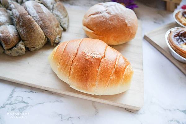 桃園中壢-REAL真‧CAF&Eacute;‧BREAD-輕歐風手作烘焙坊/當日手工製作新鮮歐式麵包 @靜兒貪吃遊玩愛分享
