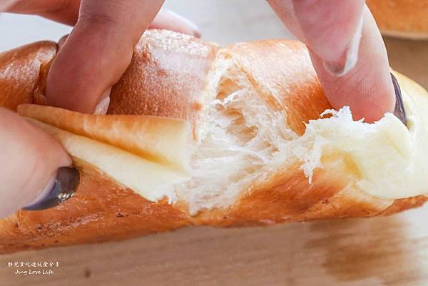 桃園中壢-REAL真‧CAF&Eacute;‧BREAD-輕歐風手作烘焙坊/當日手工製作新鮮歐式麵包 @靜兒貪吃遊玩愛分享